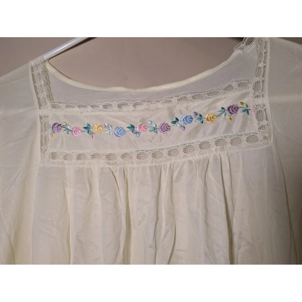 Vintage Ivory Long Sleeve Nightgown Lace Embroidered Floral Trim Sheer Nylon - Picture 3 of 4
